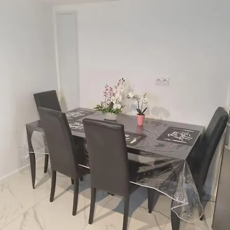 Super Bas De Maison Apartment *